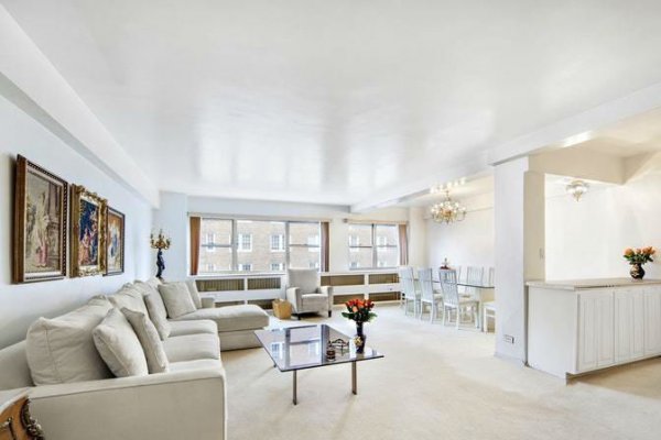 Beautiful Two Bedroom Condo For Sale in Upper East Side