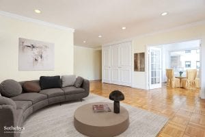 Studio Co-Op apartment for sale in Sutton Place