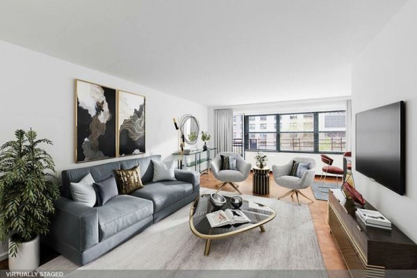 Spectacular Two Bedroom Co-op For sale in Upper West Side