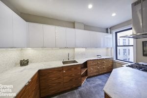 Inwood charming 2 bedroom 1 bath apartment for sale